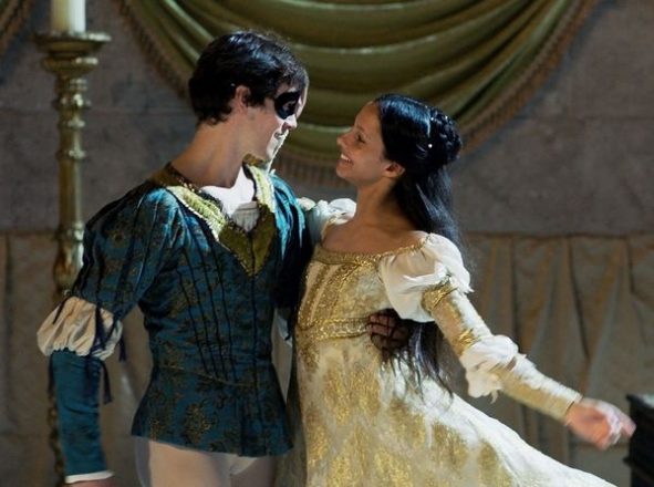 英国ロイヤル・バレエ団 初の映画化 『ロミオとジュリエット』 ロミオ役ウィリアム・ブレイスウェル インタビュー到着